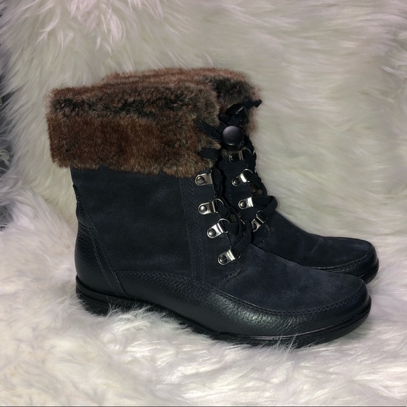 clarks soft cushion boots